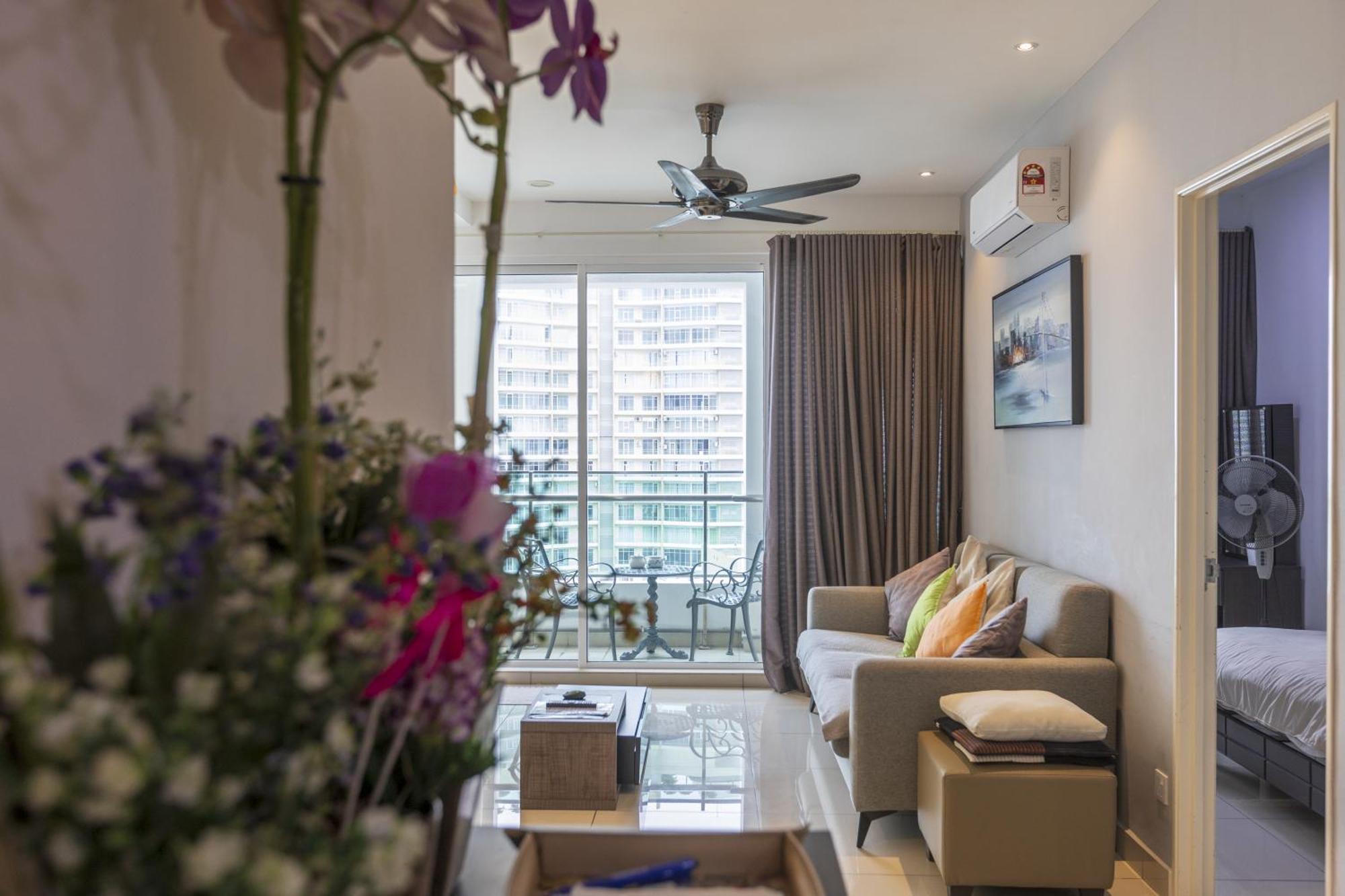 Sky Suites Джорджтаун Экстерьер фото